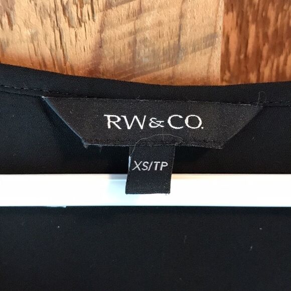 3/30$ RW & CO long sleeves shirt - Picture 3 of 10